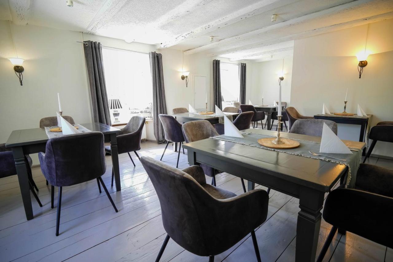 Hotel Klostermuehle Siebenborn Maring-Noviand Экстерьер фото