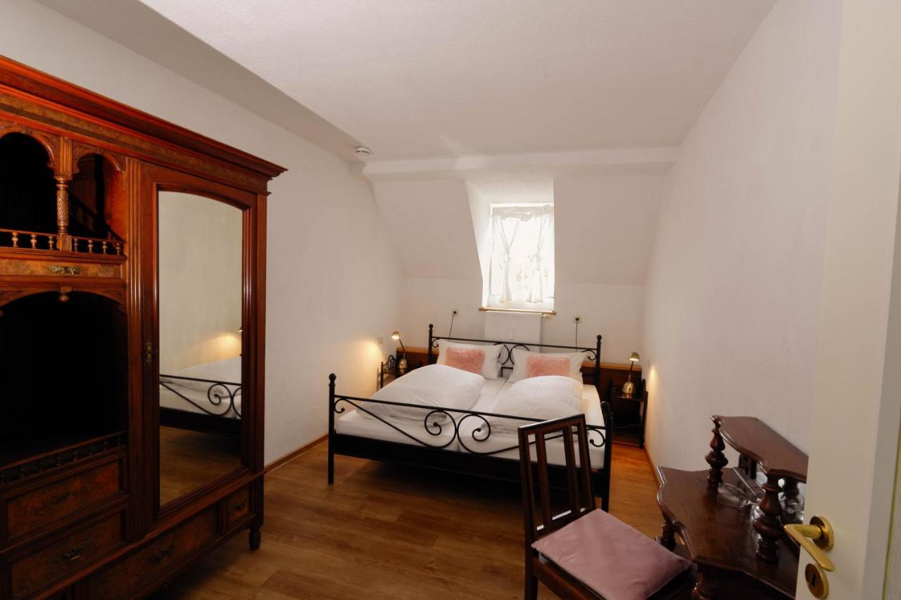 Hotel Klostermuehle Siebenborn Maring-Noviand Экстерьер фото