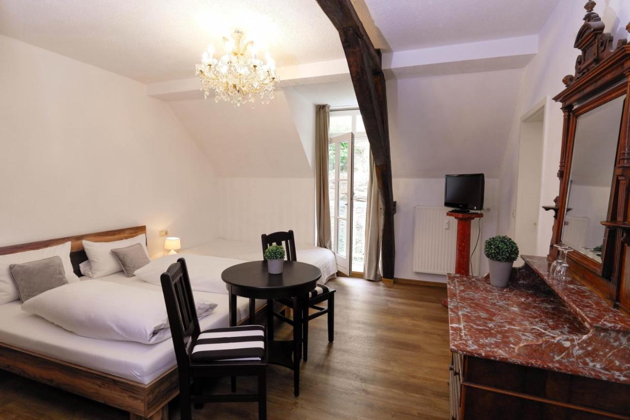 Hotel Klostermuehle Siebenborn Maring-Noviand Экстерьер фото